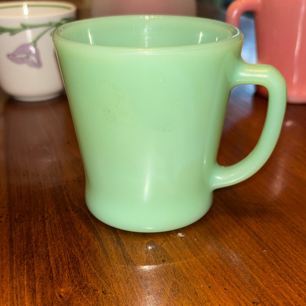 Jadite Fire-King mug -vintage good used condition
